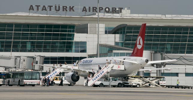 В Турции возобновили работу все аэропорты